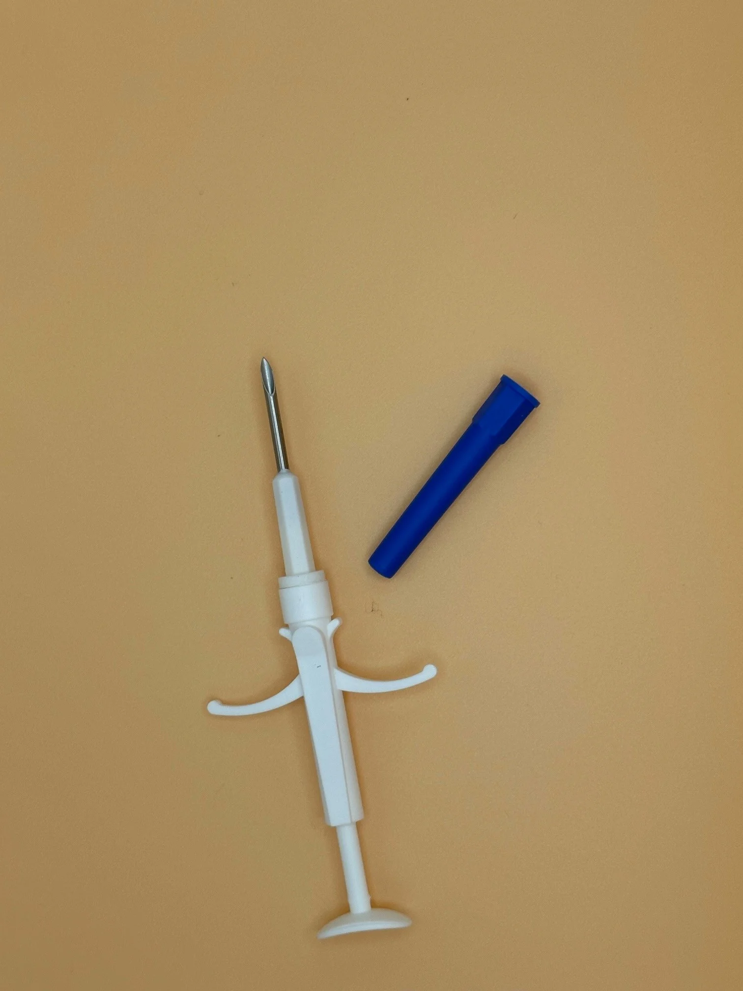 IM2 Plastic Implanter with 12 gauge needle